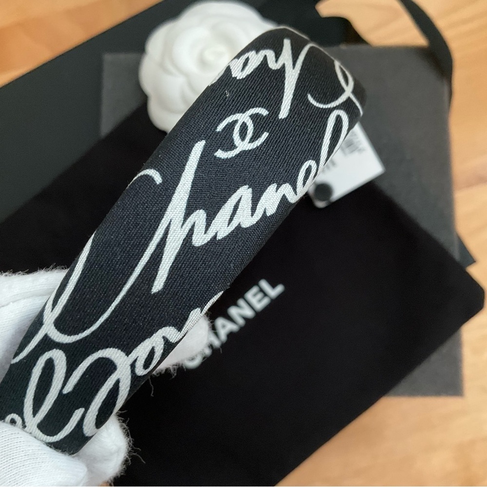 Chanel Black and White Silk Twill Print Headband